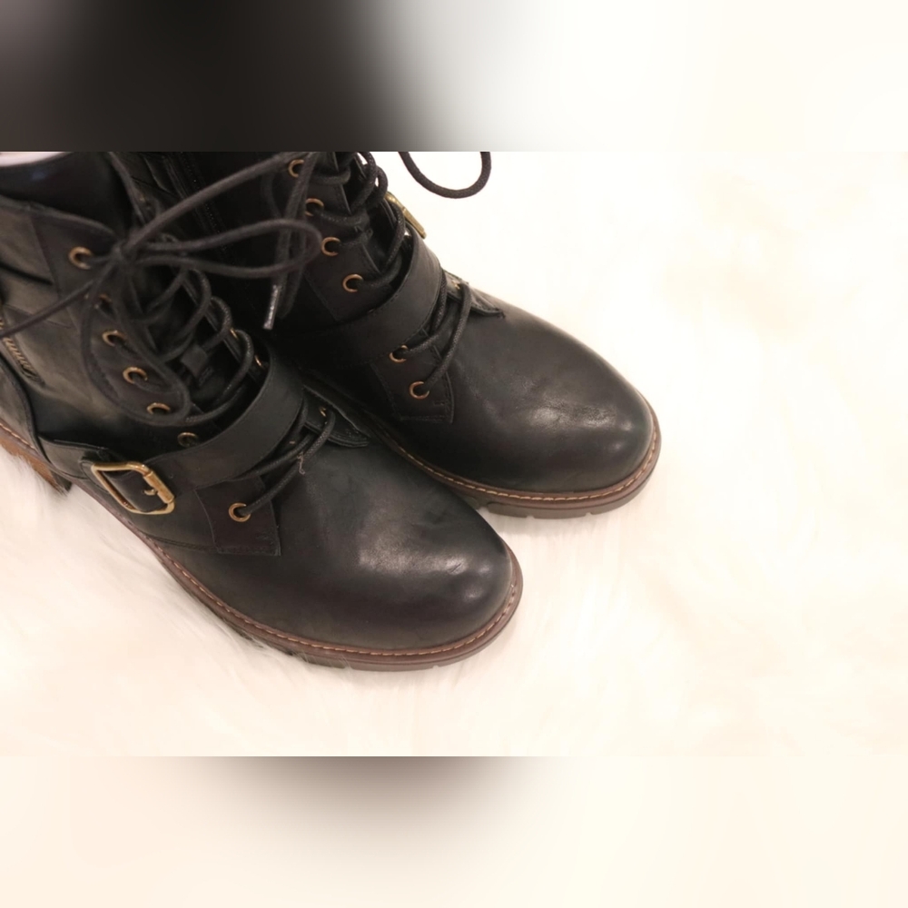 Women's Crank Bootie by White Mountain in Black Smooth, Size 9 M